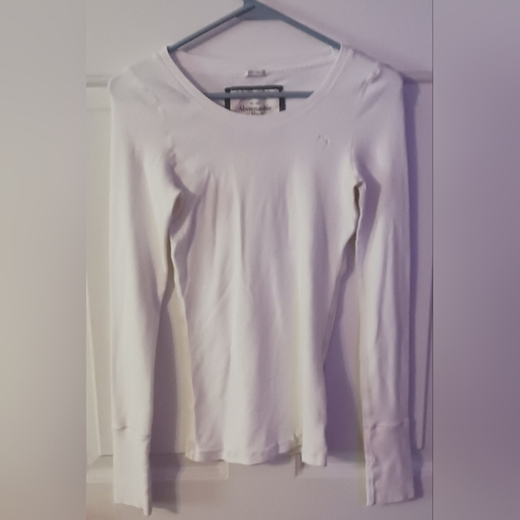 Abercrombie & Fitch Tops - Women's Abercrombie & Fitch stretch pullover/Sz M